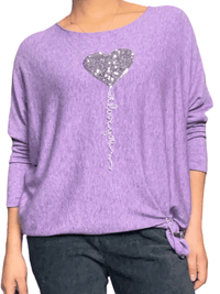 Chandail lilas avec cœur à paillettes argentées pour femme avec boucle d'ajustement. 