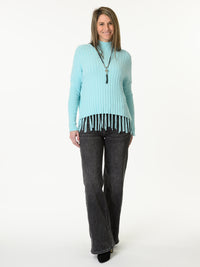 Chandail aqua à col montant avec franges