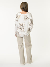 Chandail blanc à motifs de paisleys et fleurs