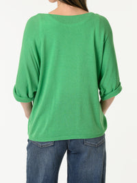 Chandail vert pomme à motifs floraux