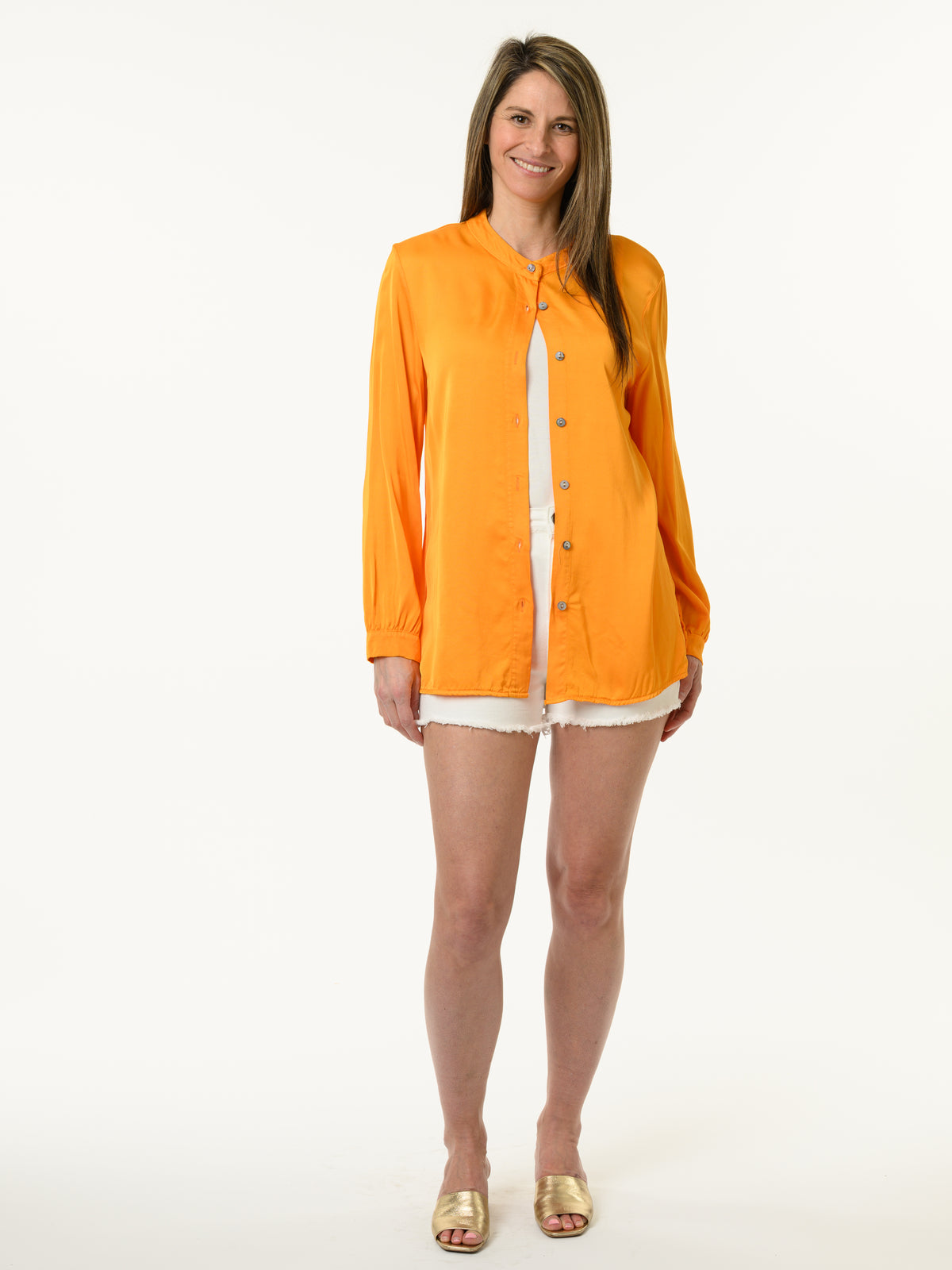 Chemise satinée orange à manche longue