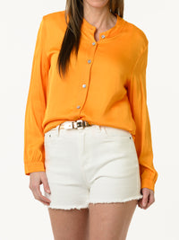 Chemise satinée orange à manche longue