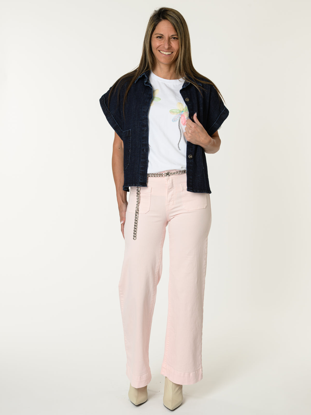 T-shirt blanc avec imprimé de deux fleurs texturées