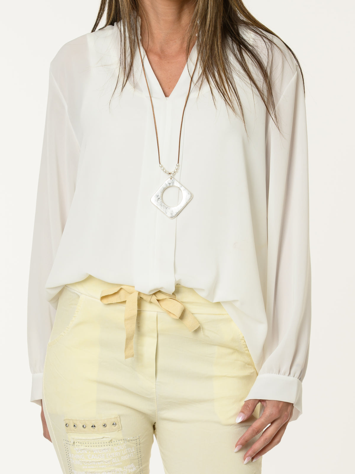 Blouse blanche avec col mao