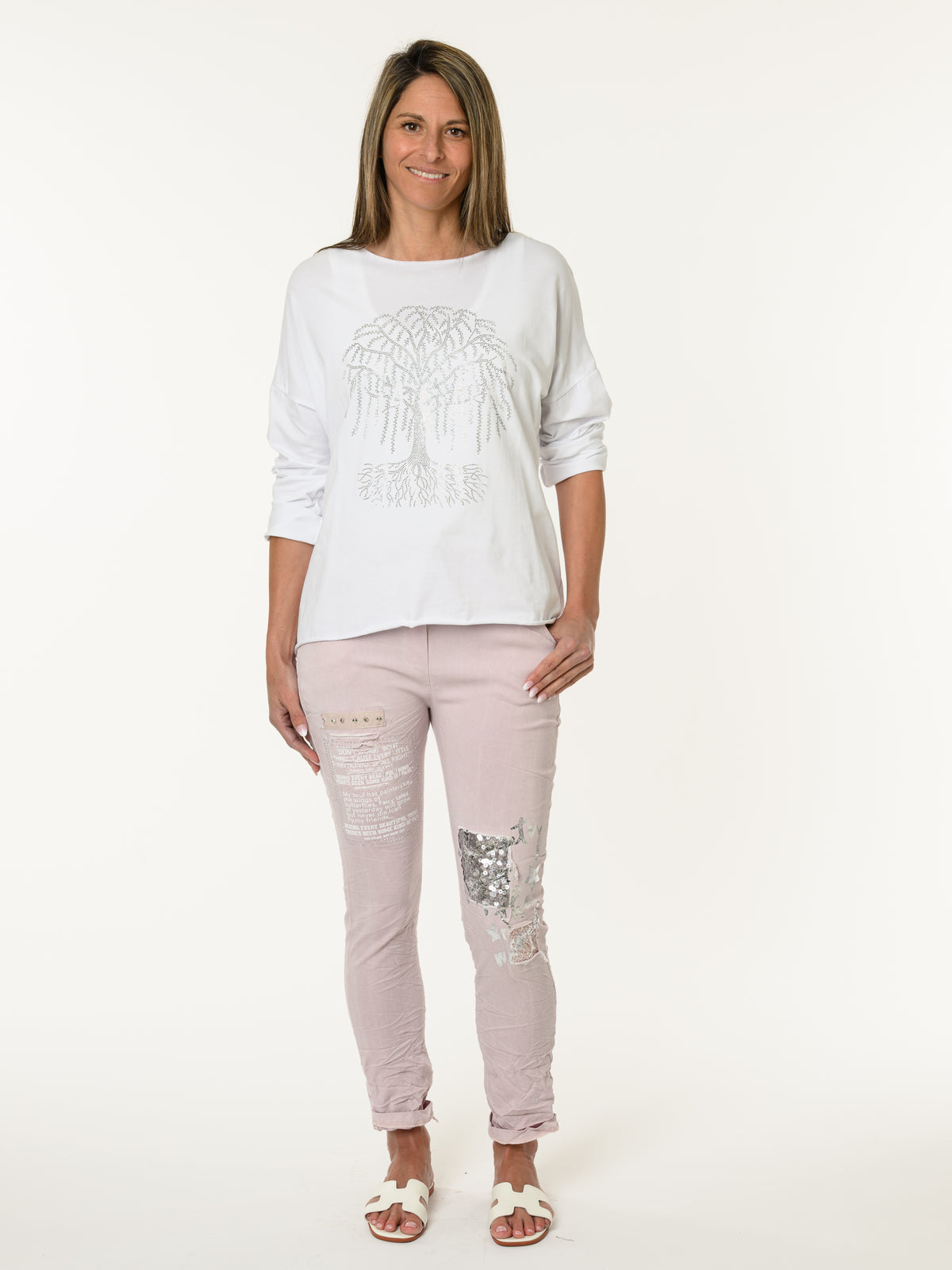 Chandail blanc avec arbre de vie argenté