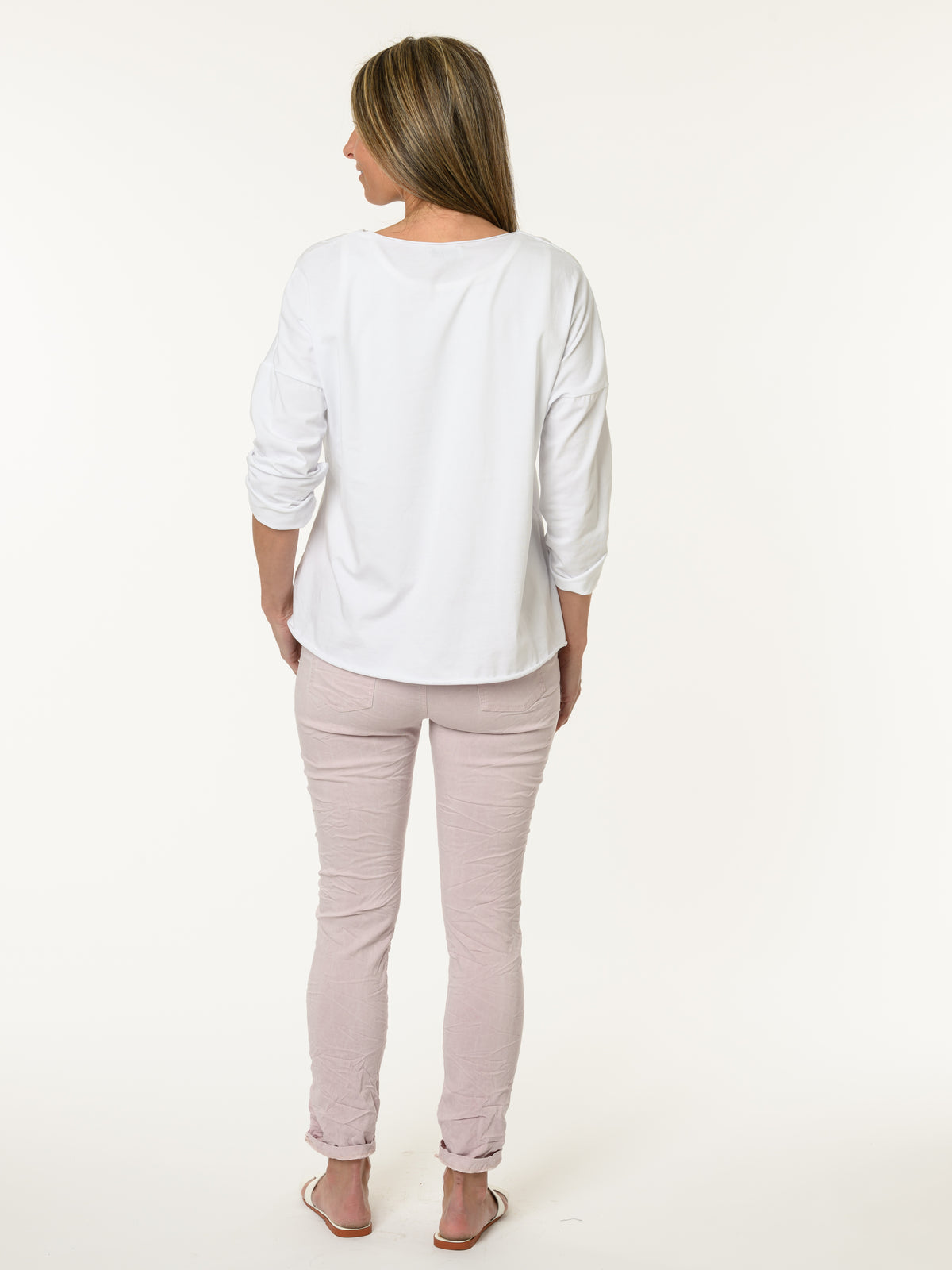 Chandail blanc avec arbre de vie argenté