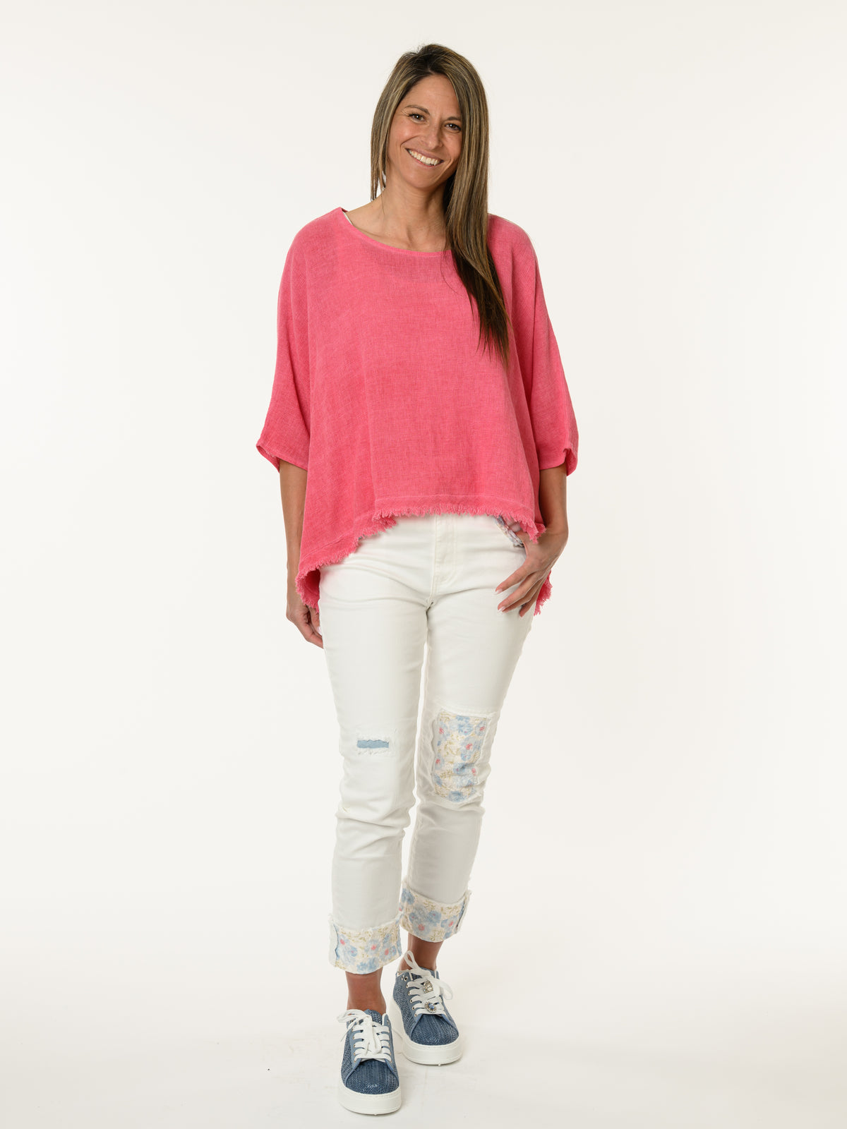 Chandail fuchsia avec bas effiloché