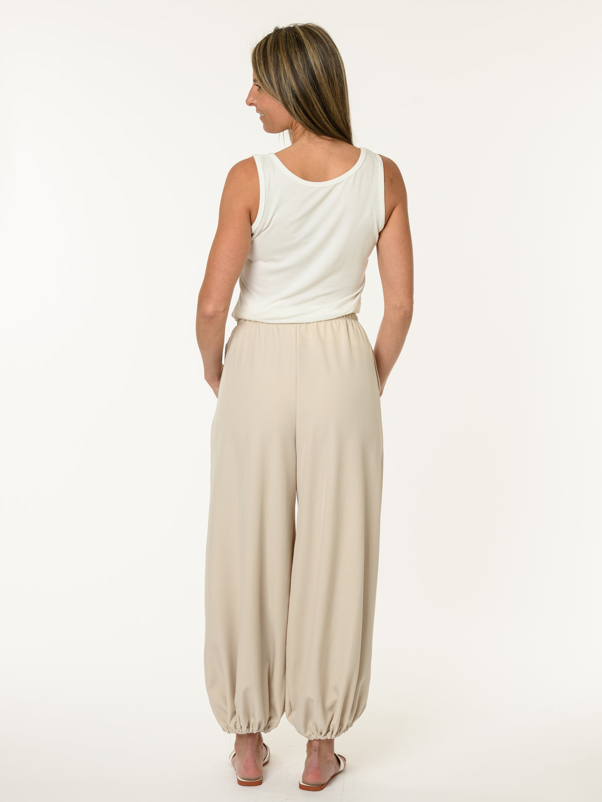 Pantalon génie beige avec plis français en avant