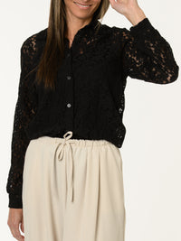 Chemise en dentelle noire à motifs floraux