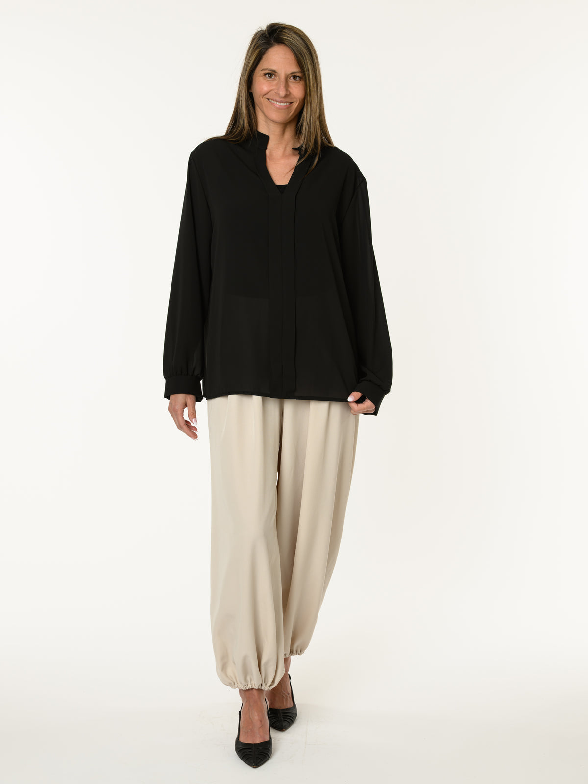 Blouse noire avec col mao