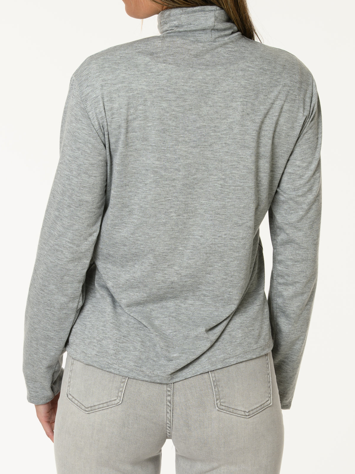 Chandail gris à col montant