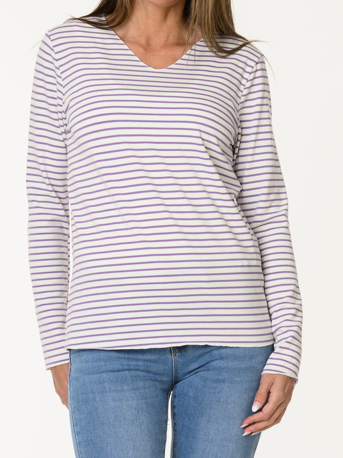 Chandail blanc avec rayures lilas