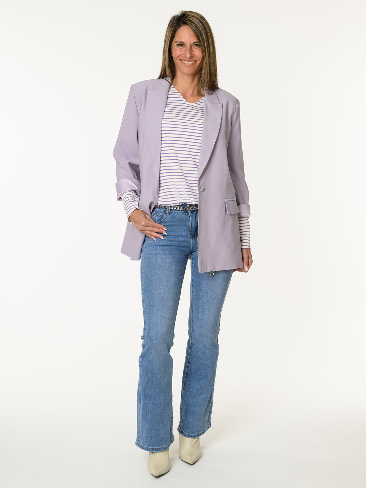 Chandail blanc avec rayures lilas