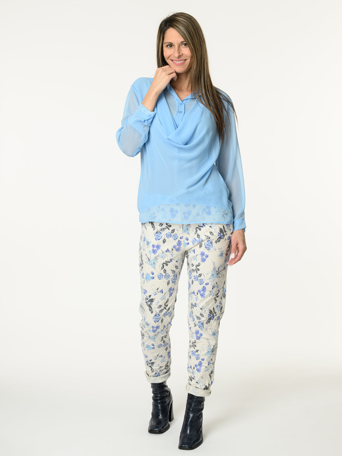 Blouse bleu ciel en voile