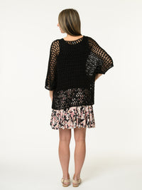 Chandail noir uni en crochet