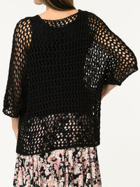 Chandail noir uni en crochet