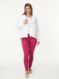 Chandail blanc à motifs de léopard gris