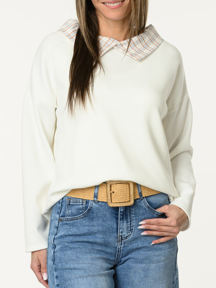 Chandail blanc crème avec col chemise à carreaux