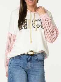 Chandail blanc et rose avec imprimé ''Nice memories''