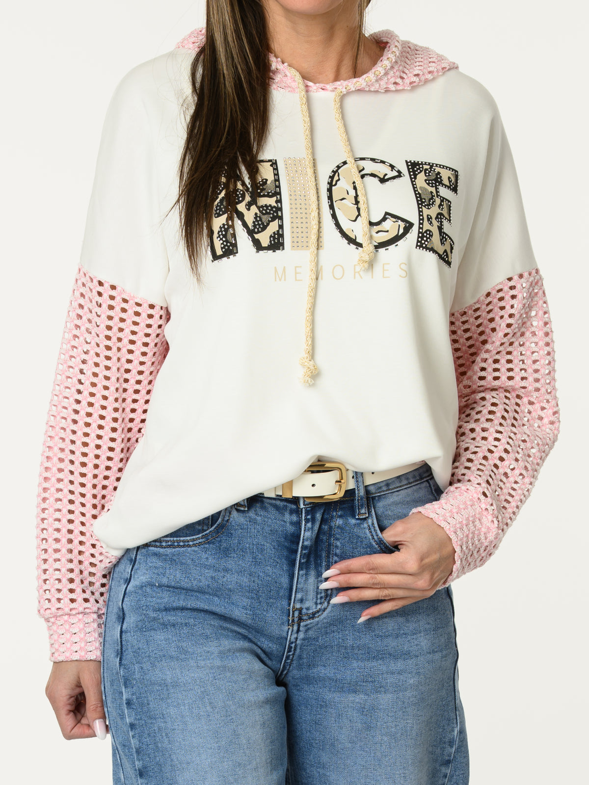 Chandail blanc et rose avec imprimé ''Nice memories''