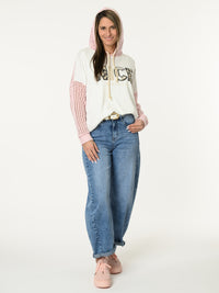 Chandail blanc et rose avec imprimé ''Nice memories''