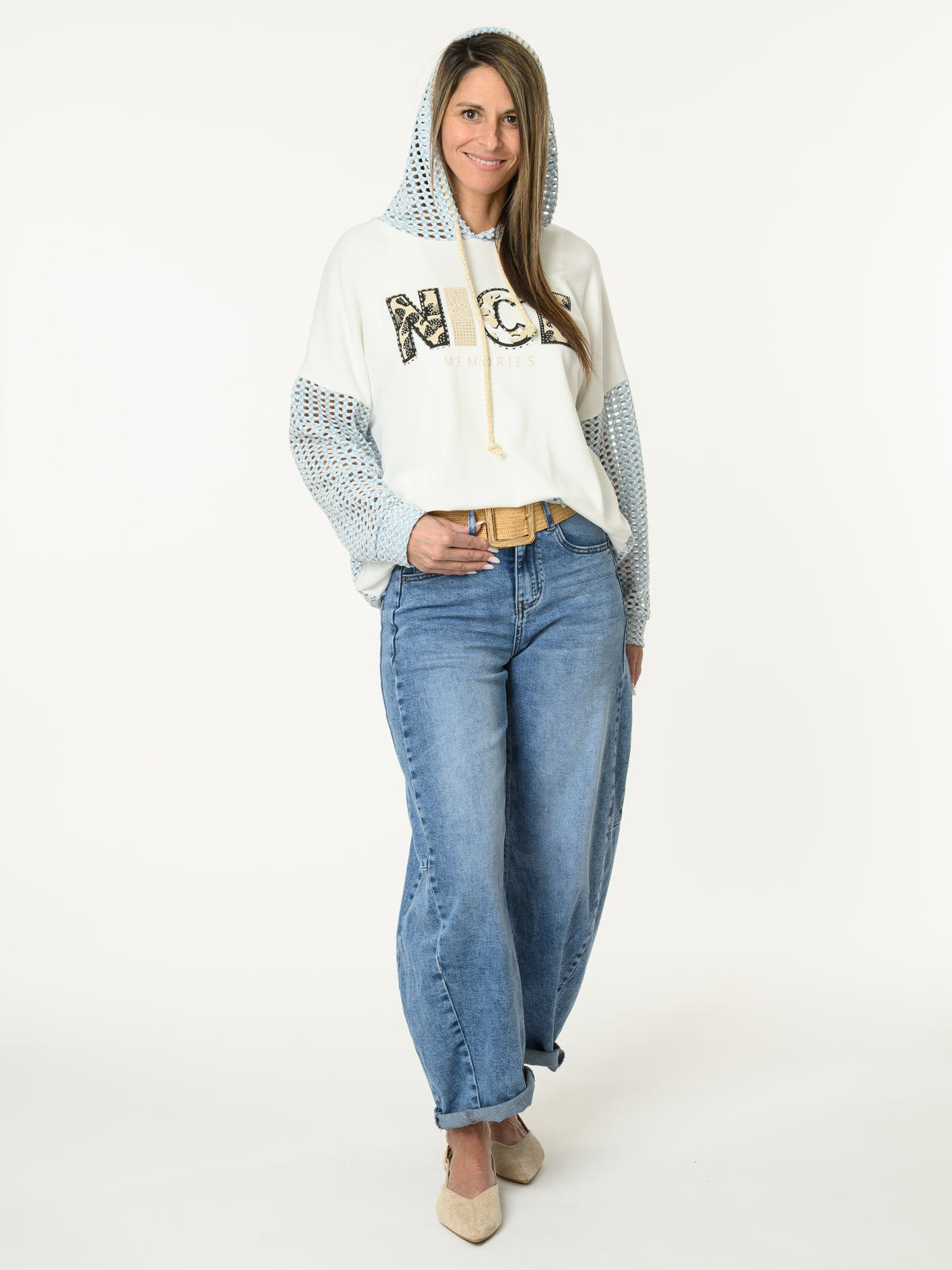 Chandail blanc et bleu avec imprimé ''Nice memories''