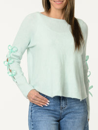 Chandail aqua avec lacets sur les côtés