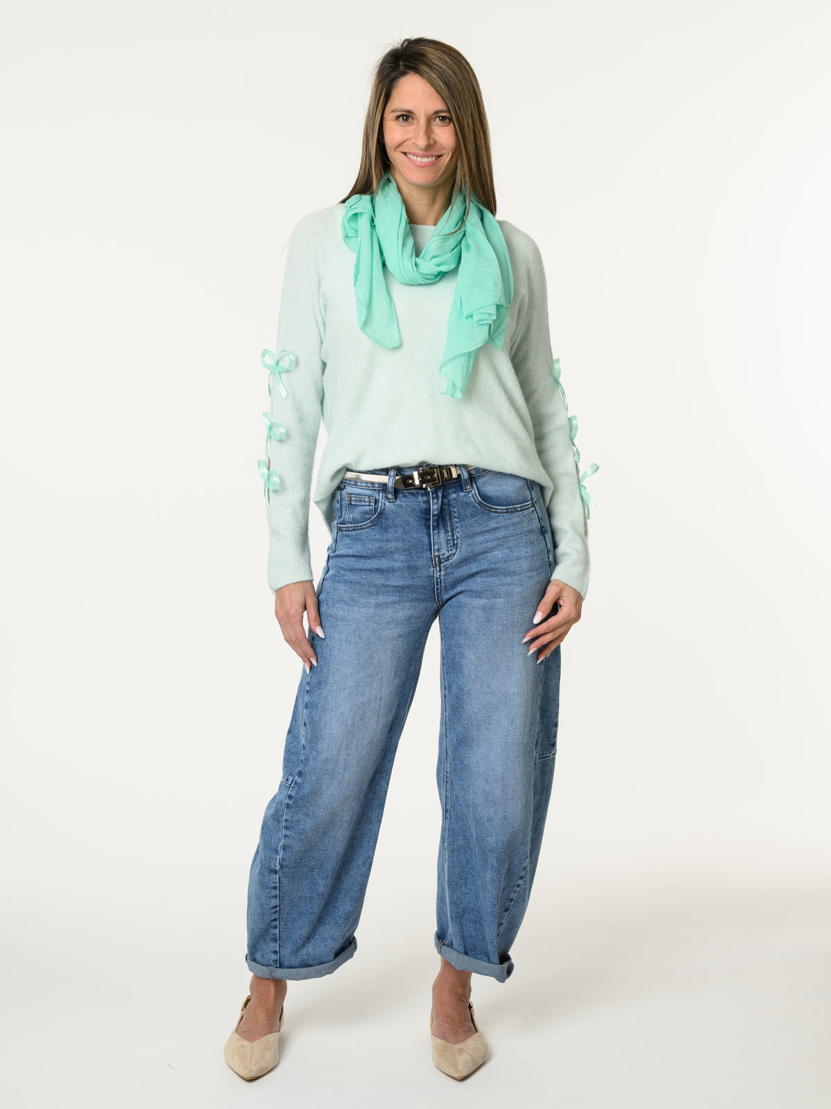 Chandail aqua avec lacets sur les côtés