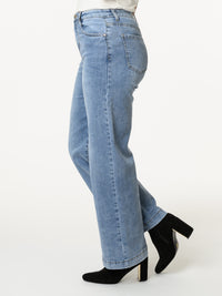 Jeans bleu clair à jambe large