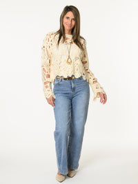 Chandail beige en crochet à manches longues