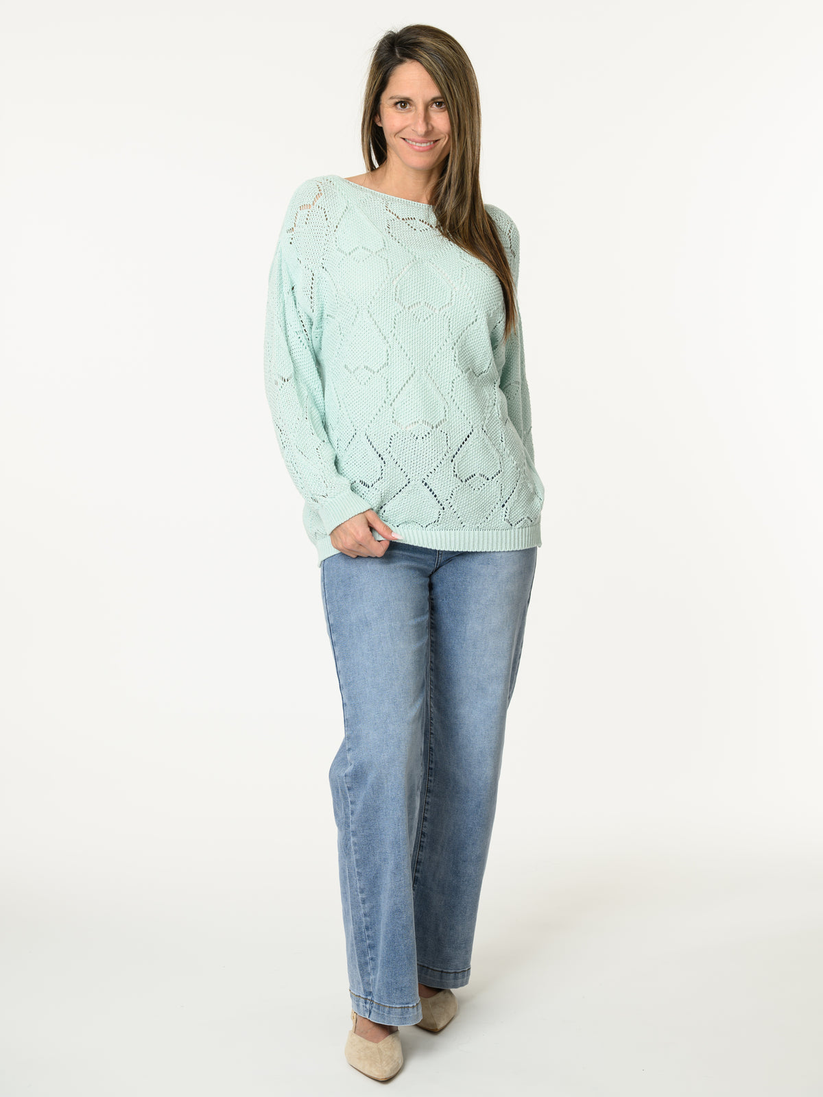 Chandail aqua en tricot à motifs de cœurs