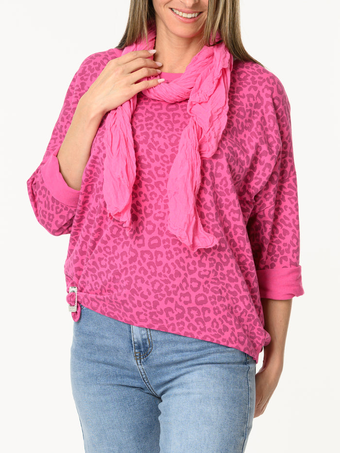 Chandail fuchsia avec imprimé de léopard