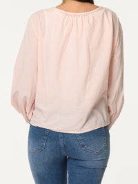 Blouse rose avec broderie anglaise