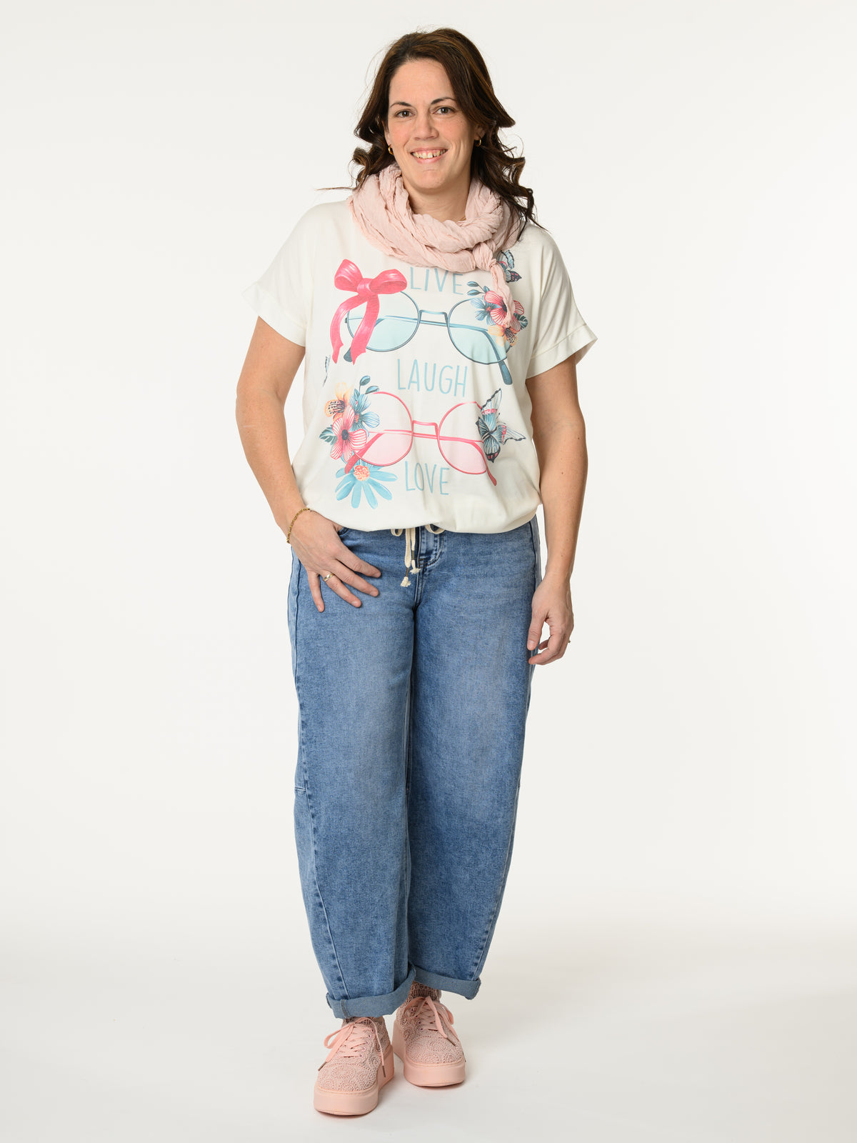 Chandail blanc crème ''Live, laugh, love''