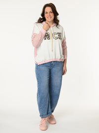 Chandail blanc et rose avec imprimé ''Nice memories''