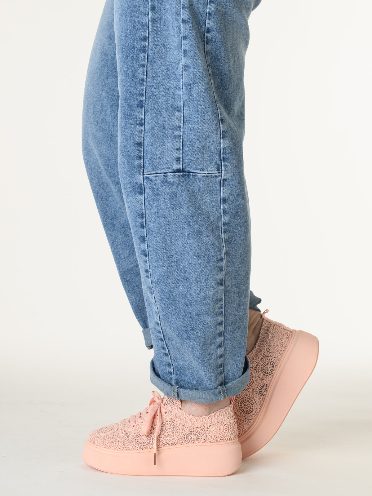 Sneaker rose pâle en crochet à plateforme