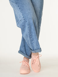 Sneaker rose pâle en crochet à plateforme