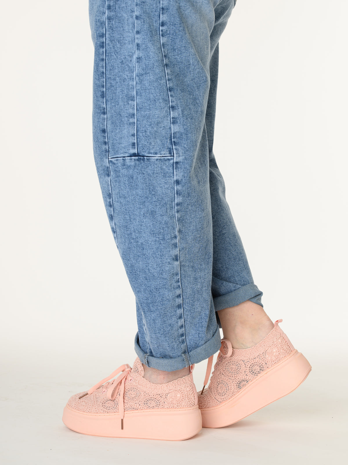 Sneaker rose pâle en crochet à plateforme