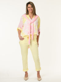 Blouse avec imprimé abstrait rose et jaune