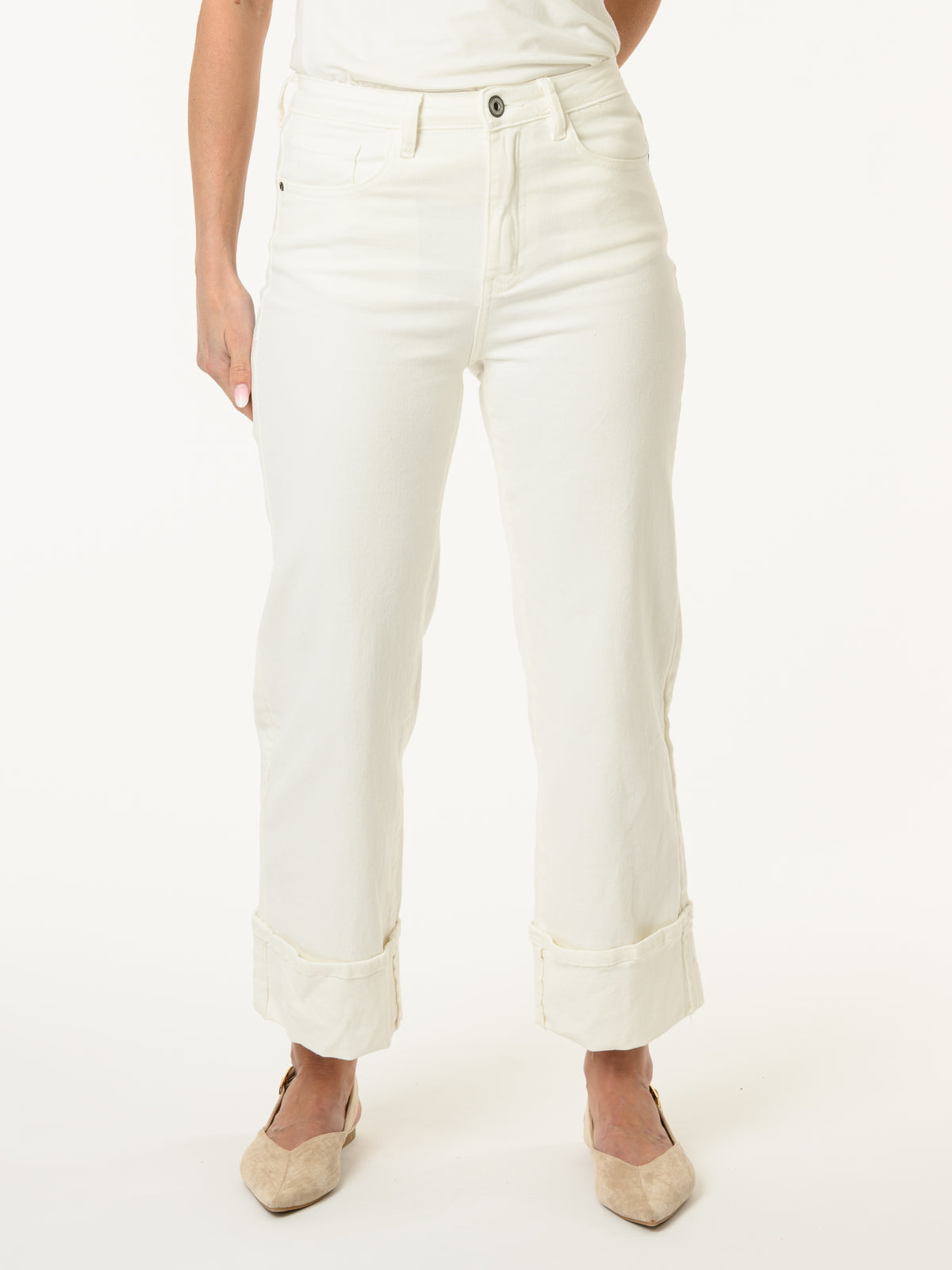 Jeans blanc à jambe large avec coffre au bas