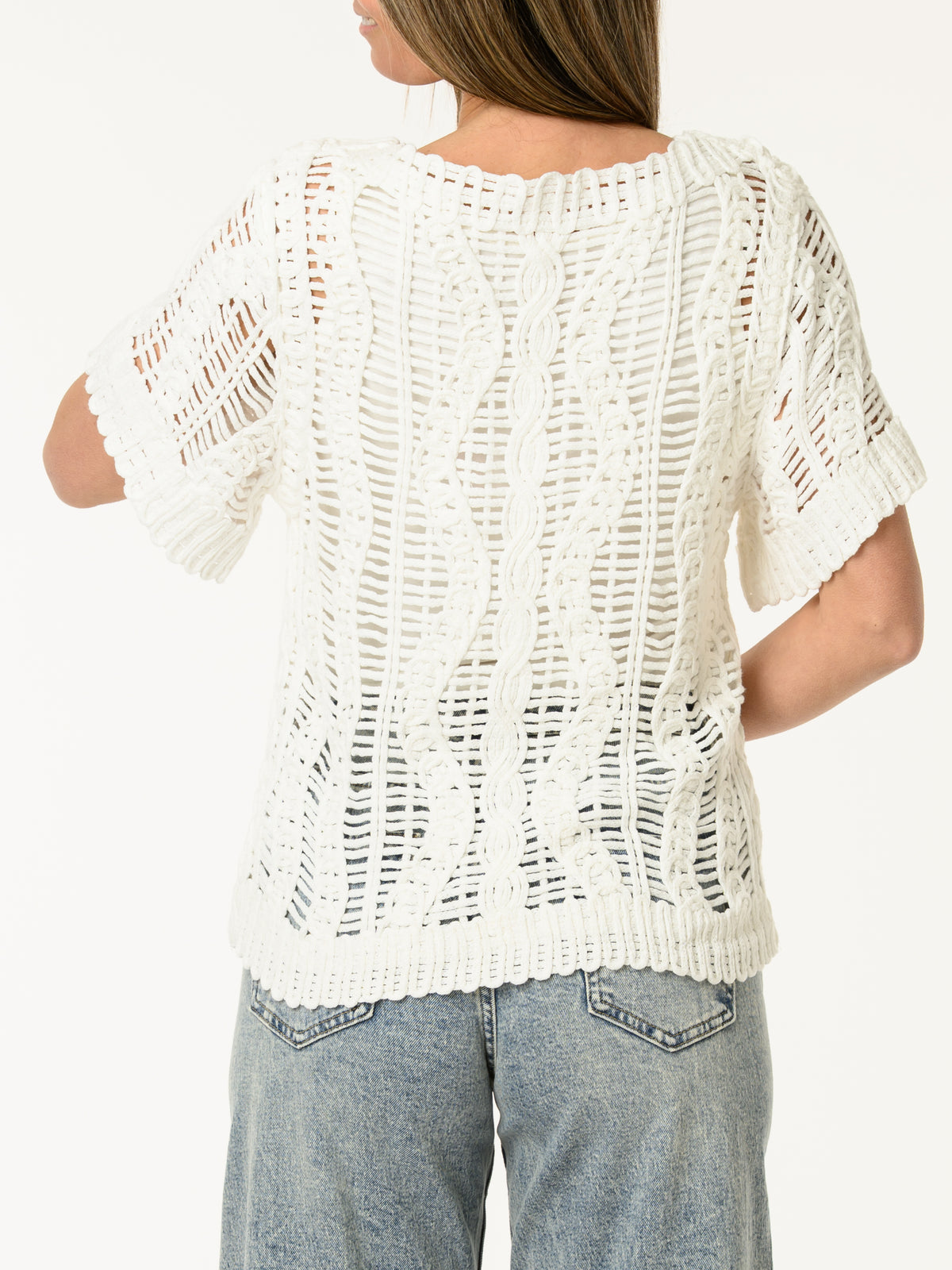 T-shirt blanc en crochet