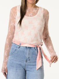 Chandail rose pâle en tulle à motifs floraux