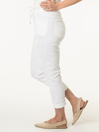 Pantalon blanc avec fleur brodée