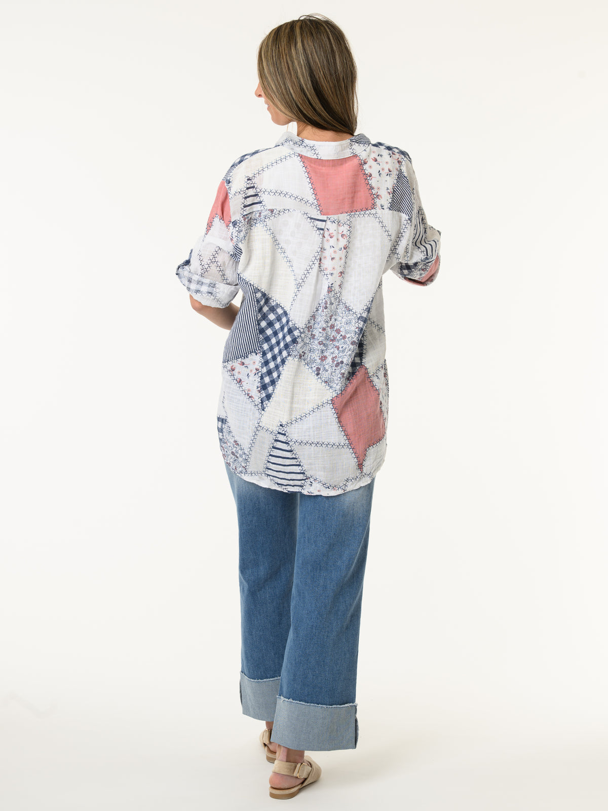 Blouse blanche avec imprimé de patchwork