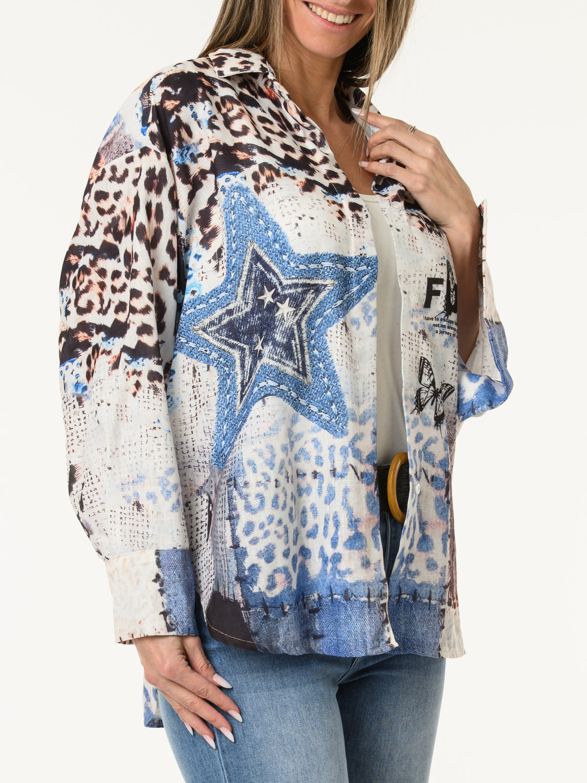 Chemise blanche avec imprimé animal et étoiles