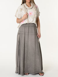 T-shirt beige avec imprimé de fleurs roses et moka