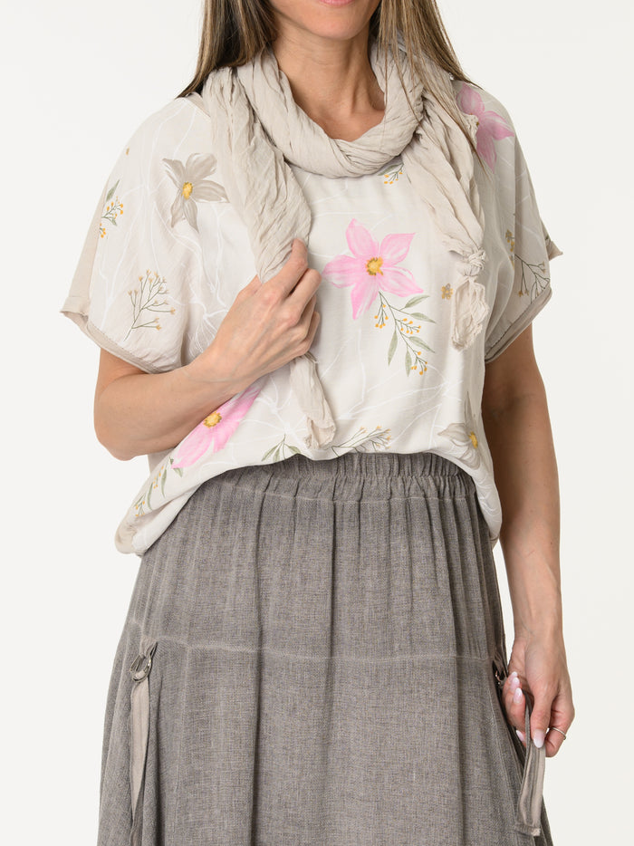 T-shirt beige avec imprimé de fleurs roses et moka
