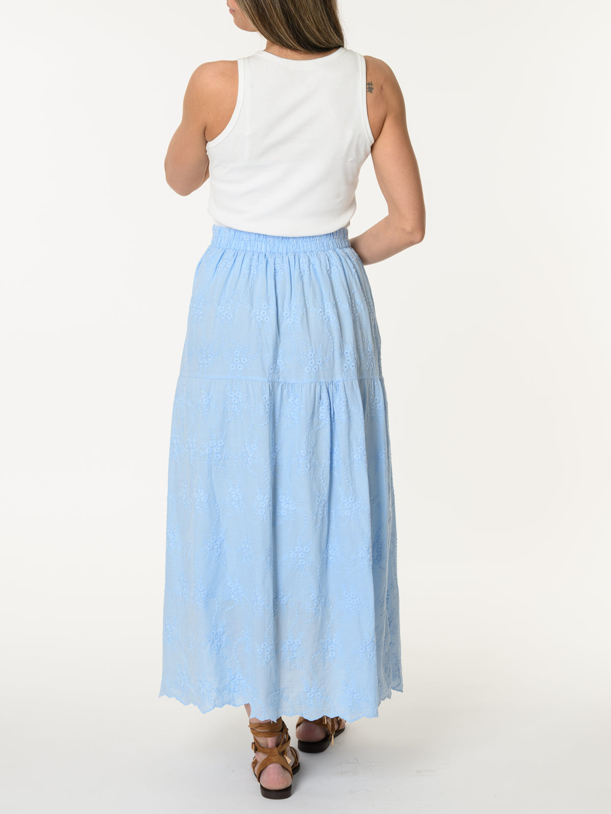 Camisole blanche avec fleur et brillants