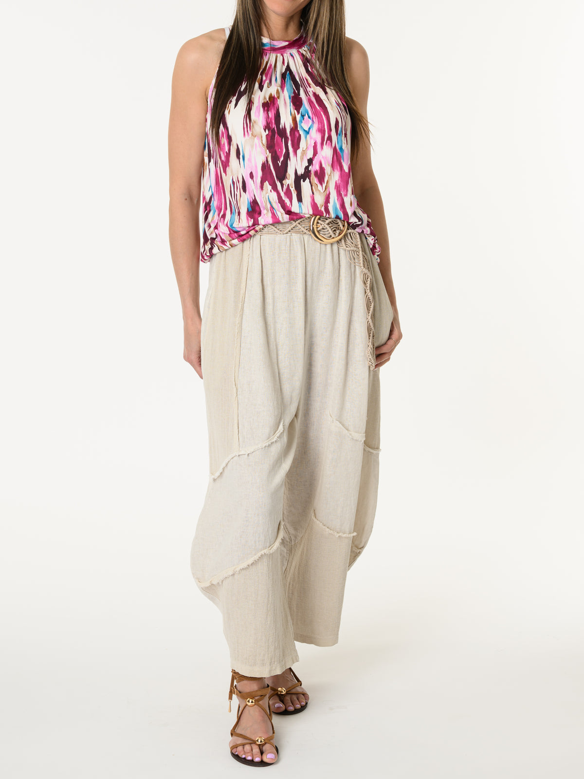Camisole beige avec imprimé abstrait fuchsia et bleu