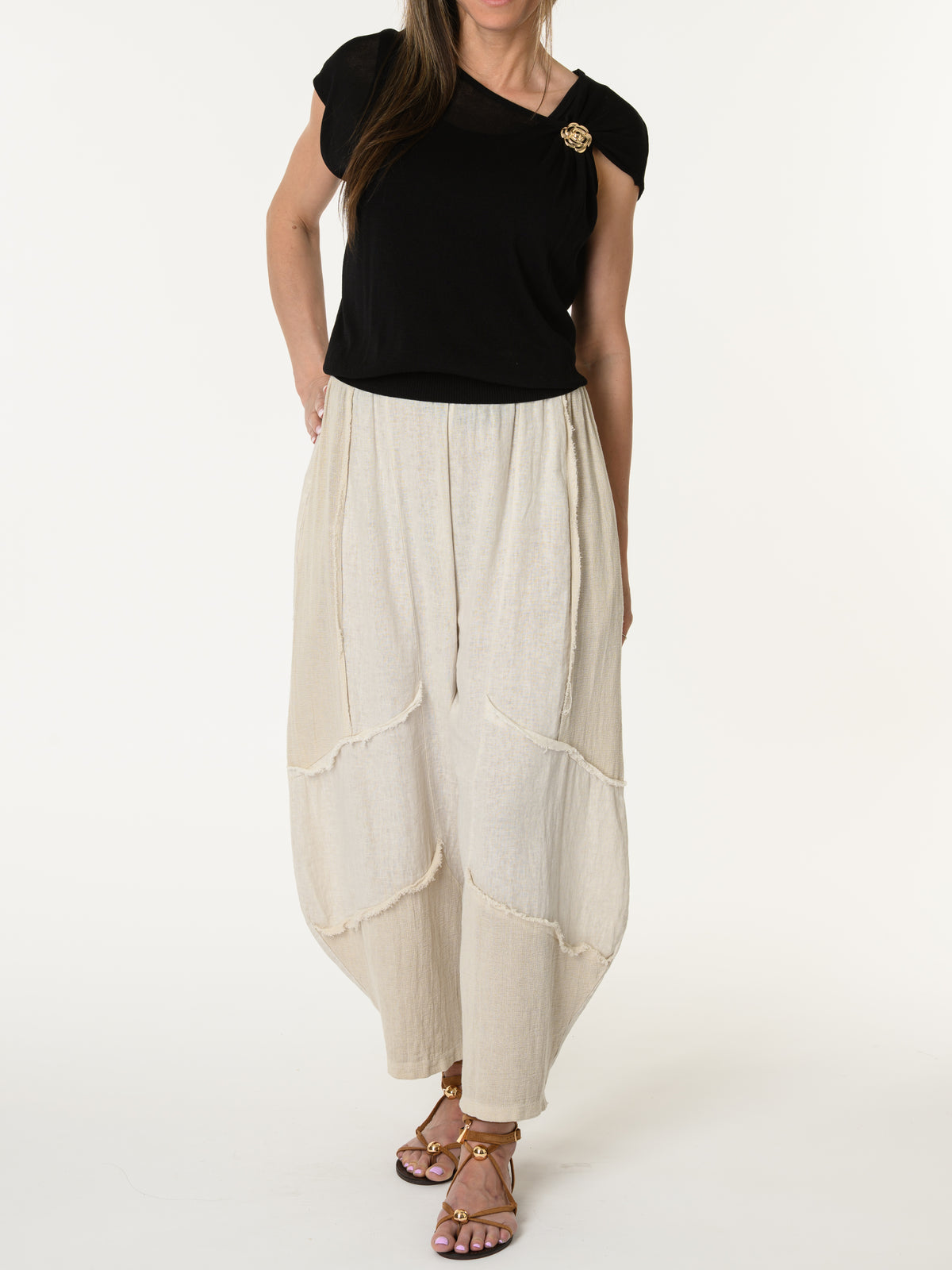 Blouse noire asymétrique drapée